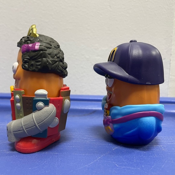 set of 2 McDonald’s McNugget Buddies Kerwin Frost - Picture 5 of 7